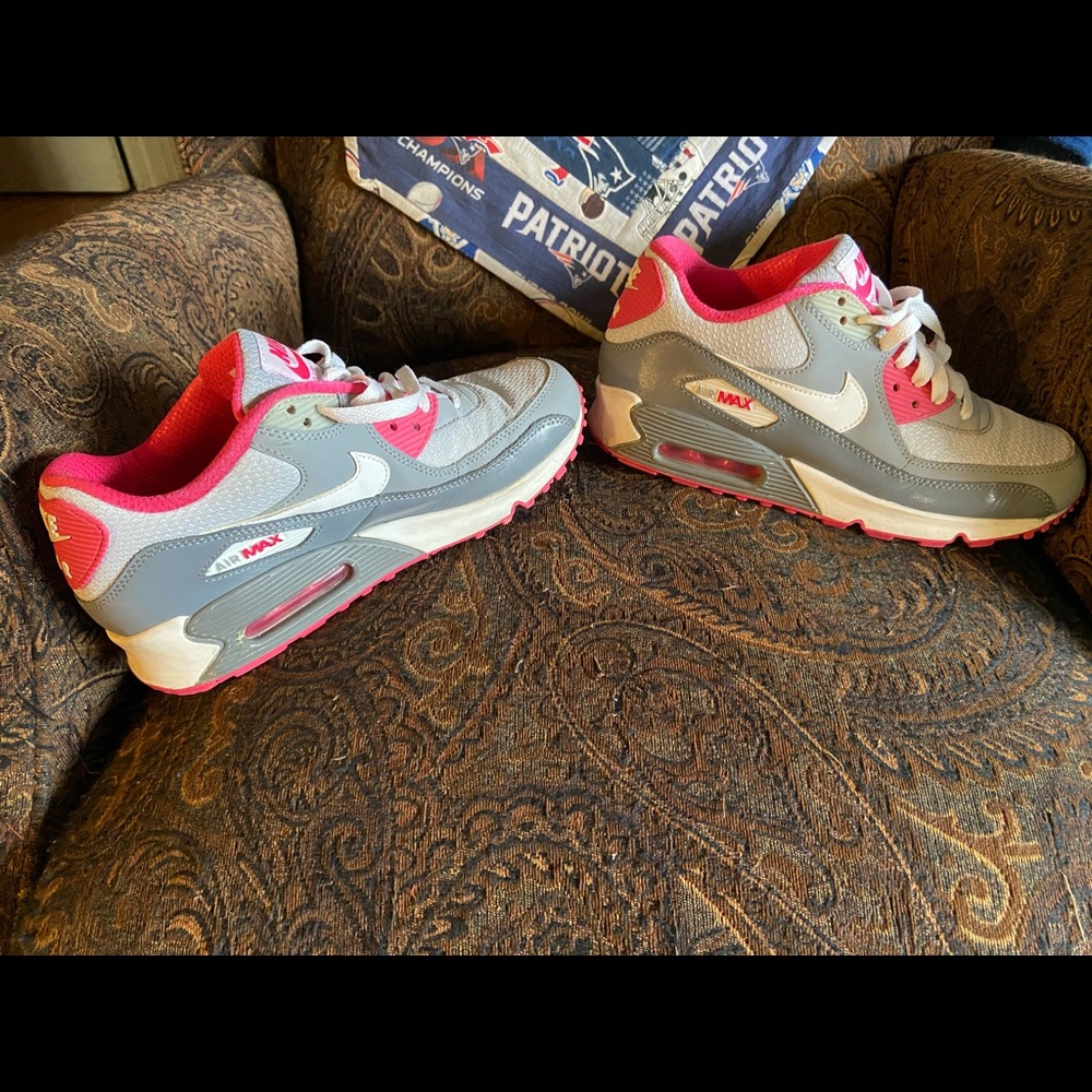 Nike air max size 7 YOUTH
